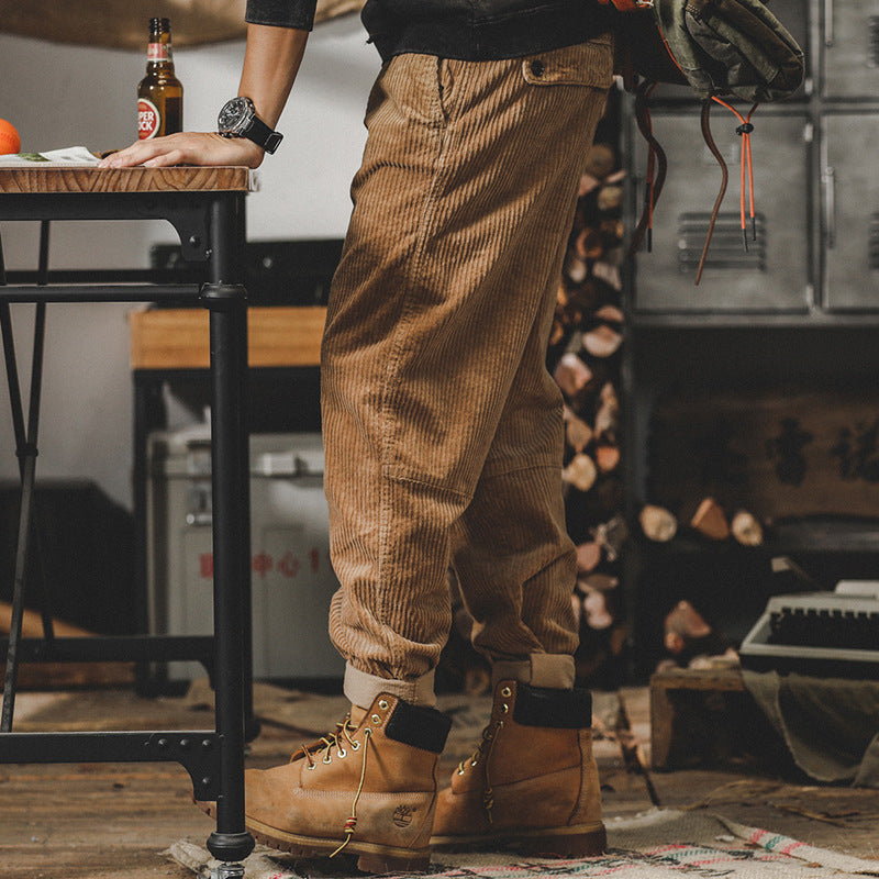 Herren Relaxed-Fit Feincord-Hose mit elastischem Bund, Kordstruktur und gekrempeltem Saum Chichicherry