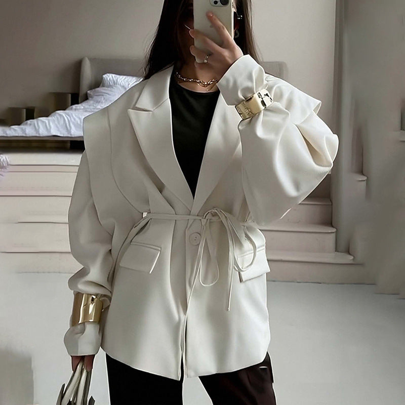 Women's wrap blazer with waist belt and wide shoulder section Chichicherry