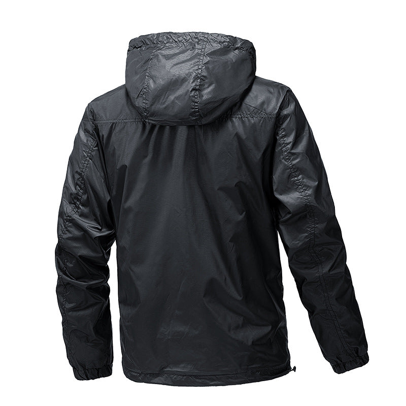 Men's lightweight water-repellent compact packable windbreaker with hood Chichicherry