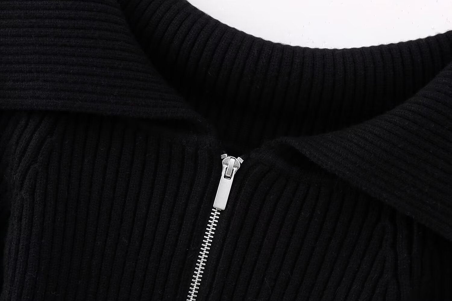 Women’s Short Cut Ribbed Knit Jacket with Wide Off-Shoulder Collar and Full-Length Zipper Chichicherry
