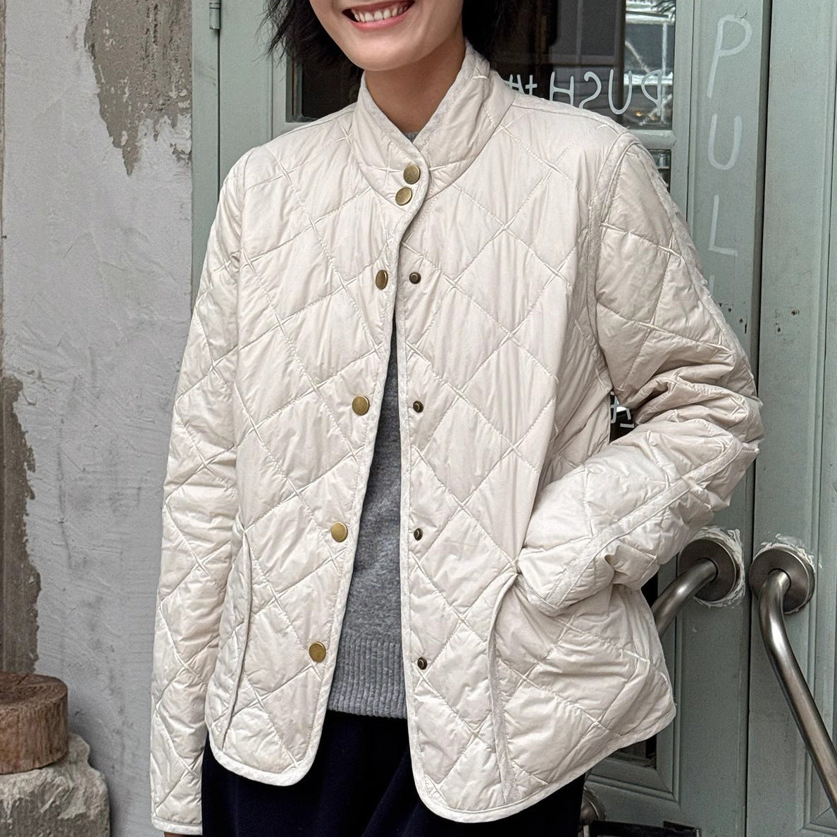 Ladies transitional jacket with quilted design Chichicherry