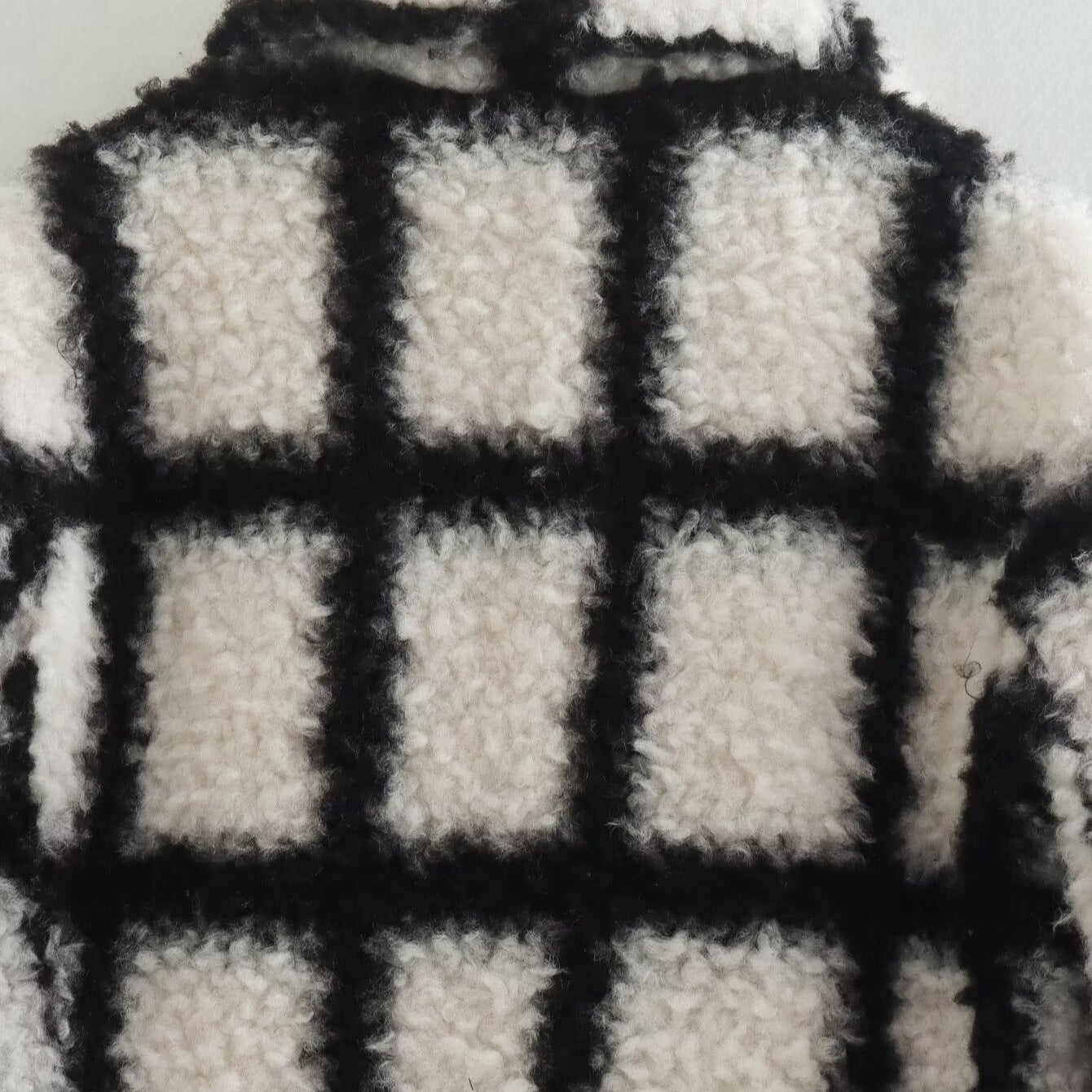 Women's Tailored Teddy Coat with Check Pattern and Lapel Collar Chichicherry