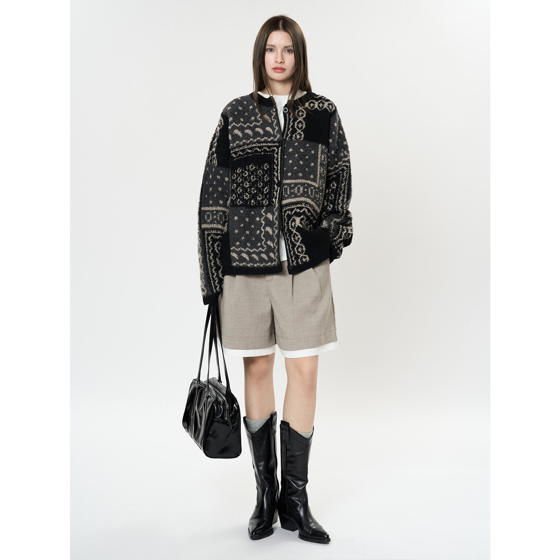 Women's jacquard cardigan in boxy cut with button placket Chichicherry