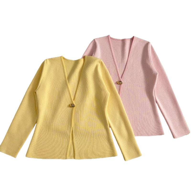 Ladies Fine V-Neck Cardigan with Decorative Button and Boxy Silhouette Chichicherry