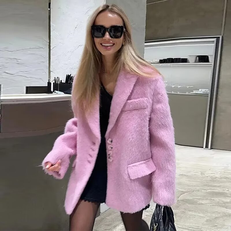 Ladies short blazer with textured faux fur look and lapel collar Chichicherry
