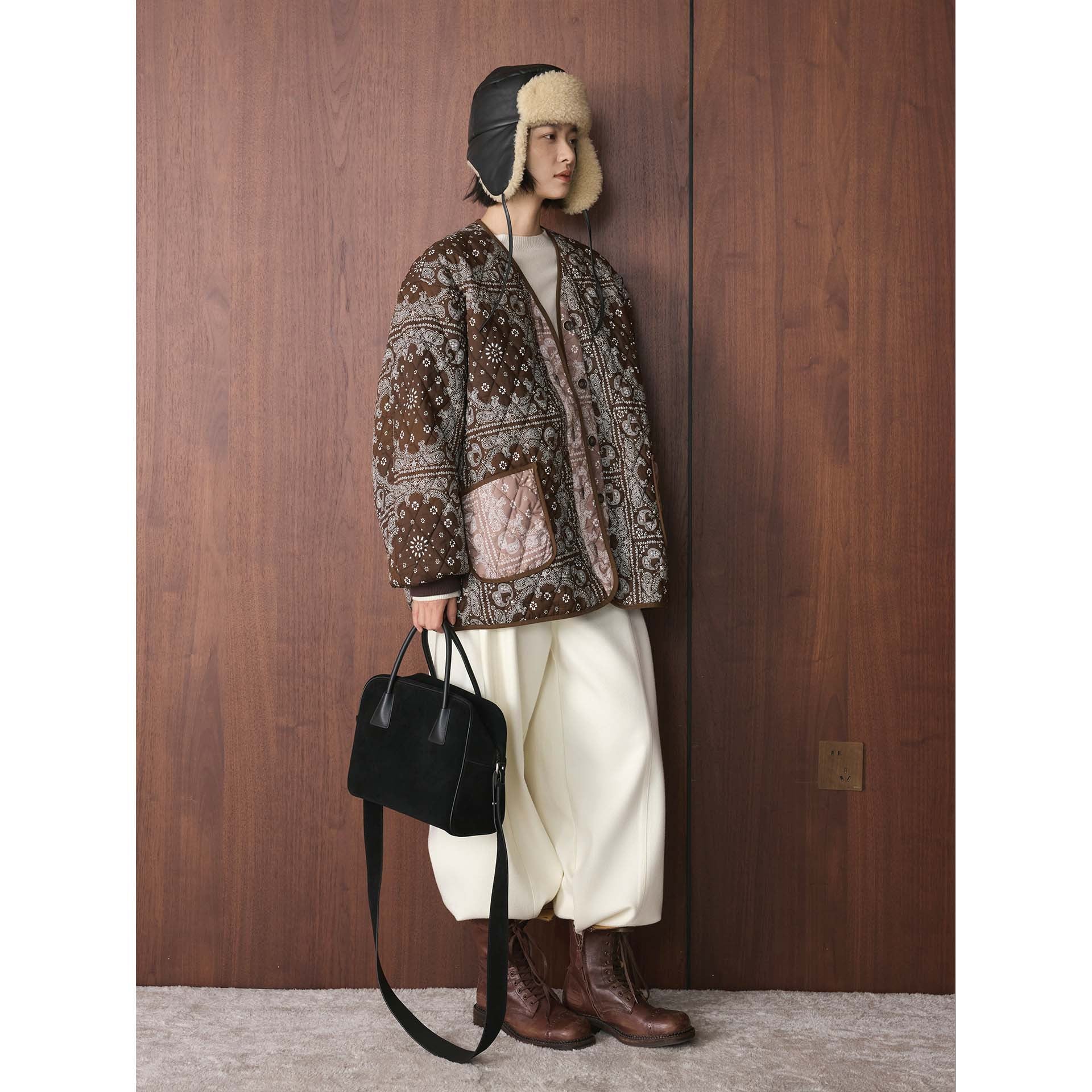 Women's quilted jacket with bandana print, oversized silhouette and patch pockets Chichicherry