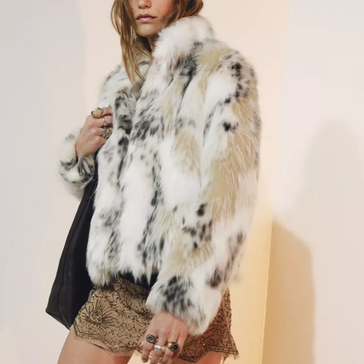 Women's short faux fur jacket in patchwork look with high stand-up collar Chichicherry