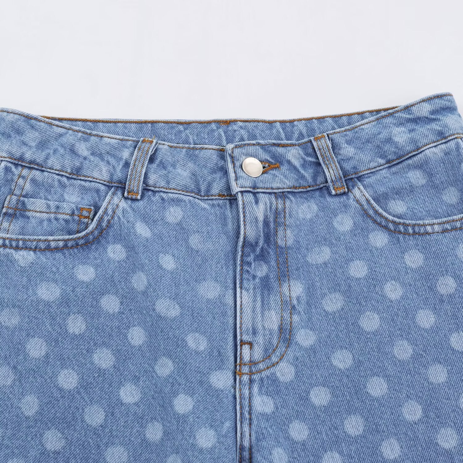 Women Short-Cut Wide-Leg Jeans with Polka Dot Pattern and High Waist Chichicherry