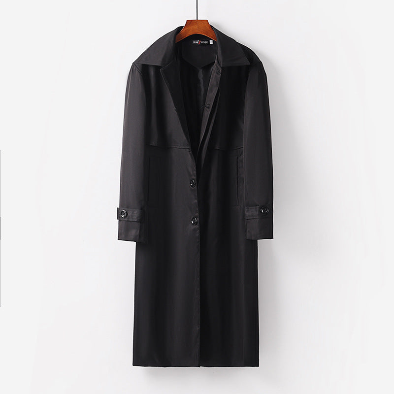 Women's lightweight trench coat with concealed button placket and shoulder cape Chichicherry