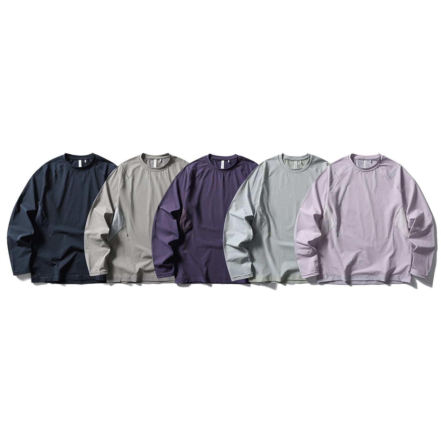 Unisex Technical Longsleeve Sweatshirt with raglan sleeves, mesh inserts and drawstring hem Chichicherry