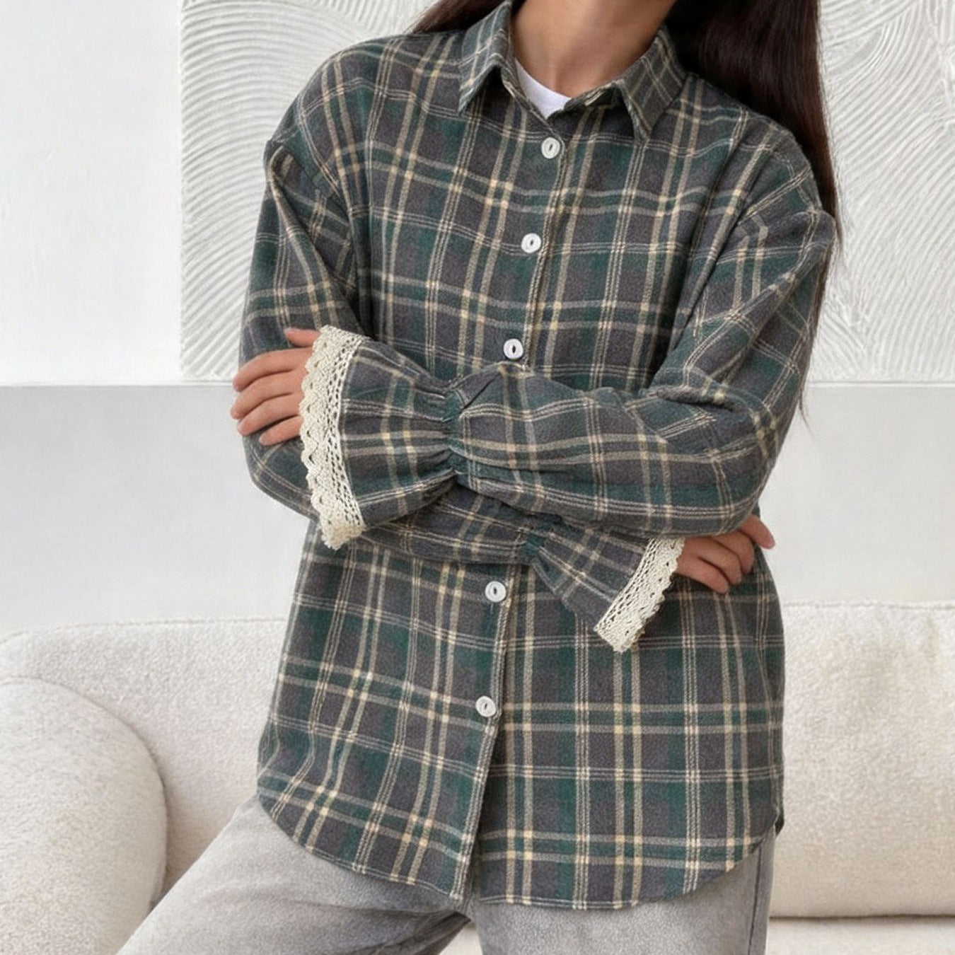Damen Karo-Hemdbluse mit Spitzenmanschetten und Oversize-Schnitt Chichicherry