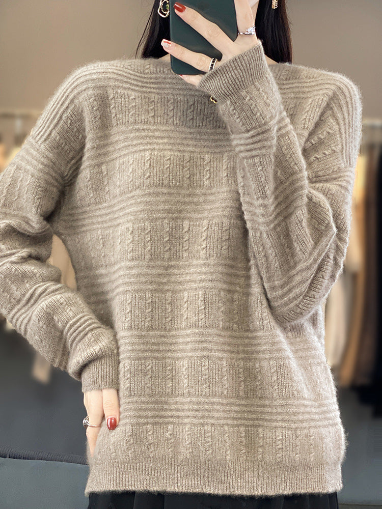 Women Oversized Fine Knit Sweater with Structural Blocks, Mohair Look and Round Neck Chichicherry