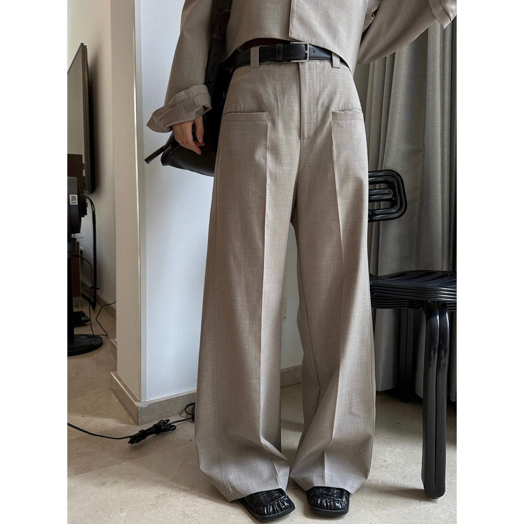 Women High-waisted Pleated Palazzo Pants with Sewn-in Side Pockets Chichicherry