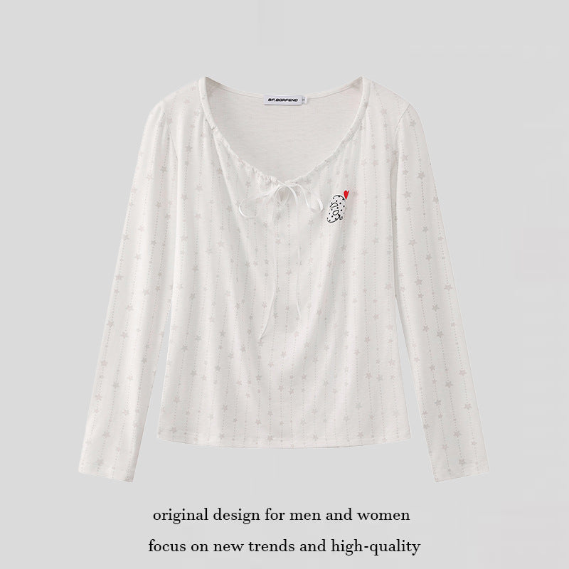 Women's long-sleeve shirt with lacing at the neckline, fine star jacquard, and heart emblem Chichicherry
