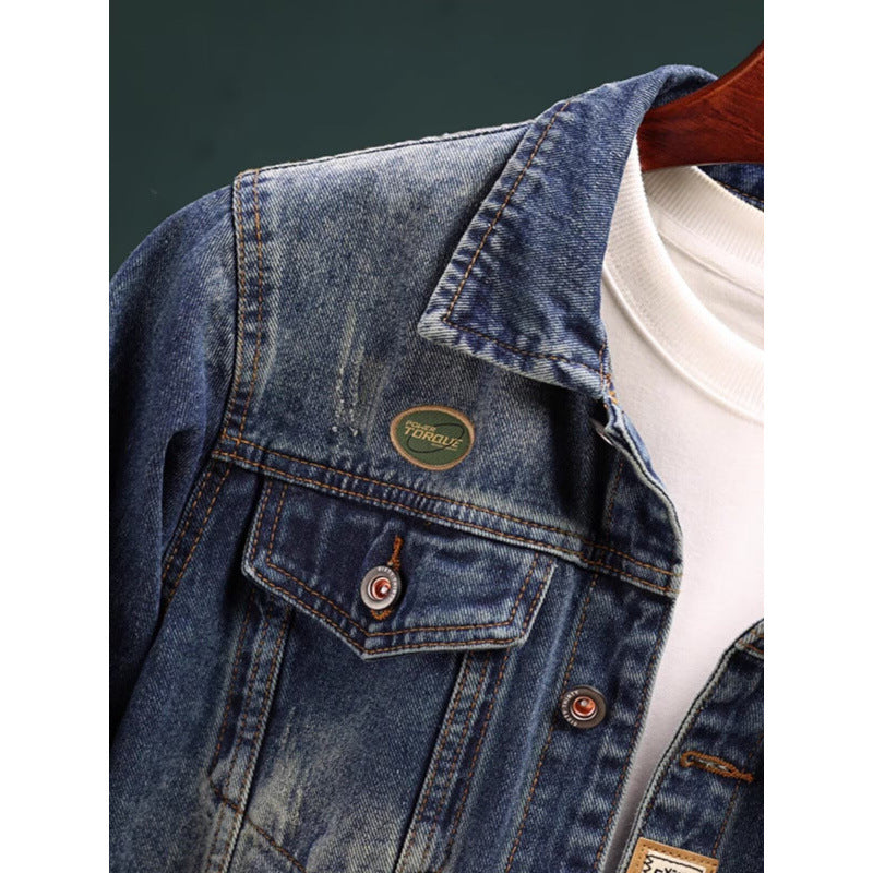 Herren Vintage-gewaschene Denimjacke mit Markenpatches, Brustklappen und geradem Schnitt Chichicherry