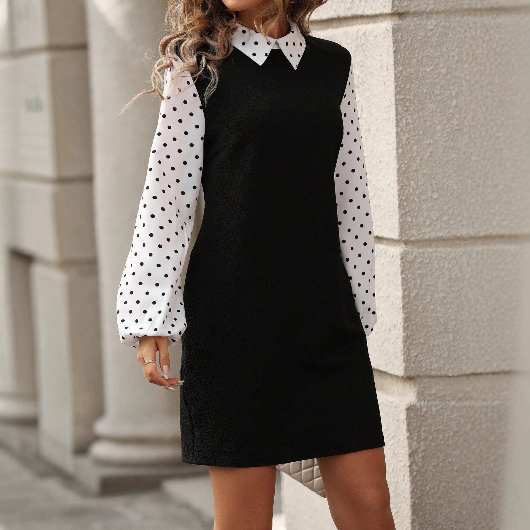 Damen Kontrastblusenkleid mit gepufften Polka-Dot-Ärmeln und Hemdkragen Chichicherry
