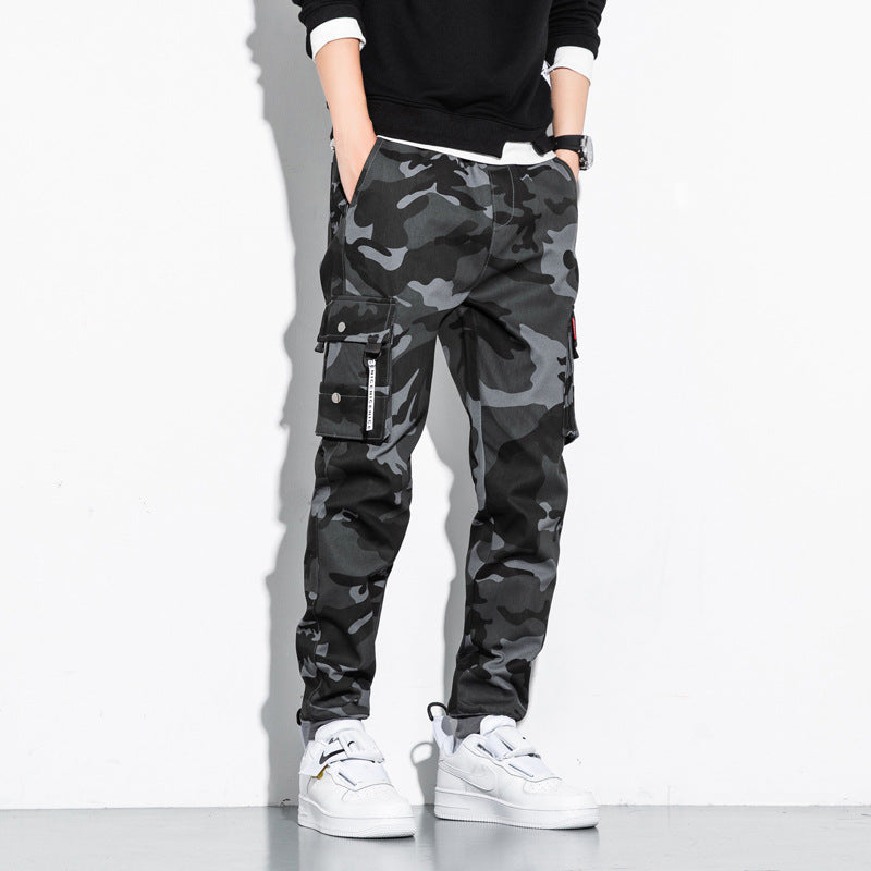 Men's Camouflage Cargo Jogging Pants with Tapered Cut, Elastic Waistband, and Multifunctional Pockets Chichicherry