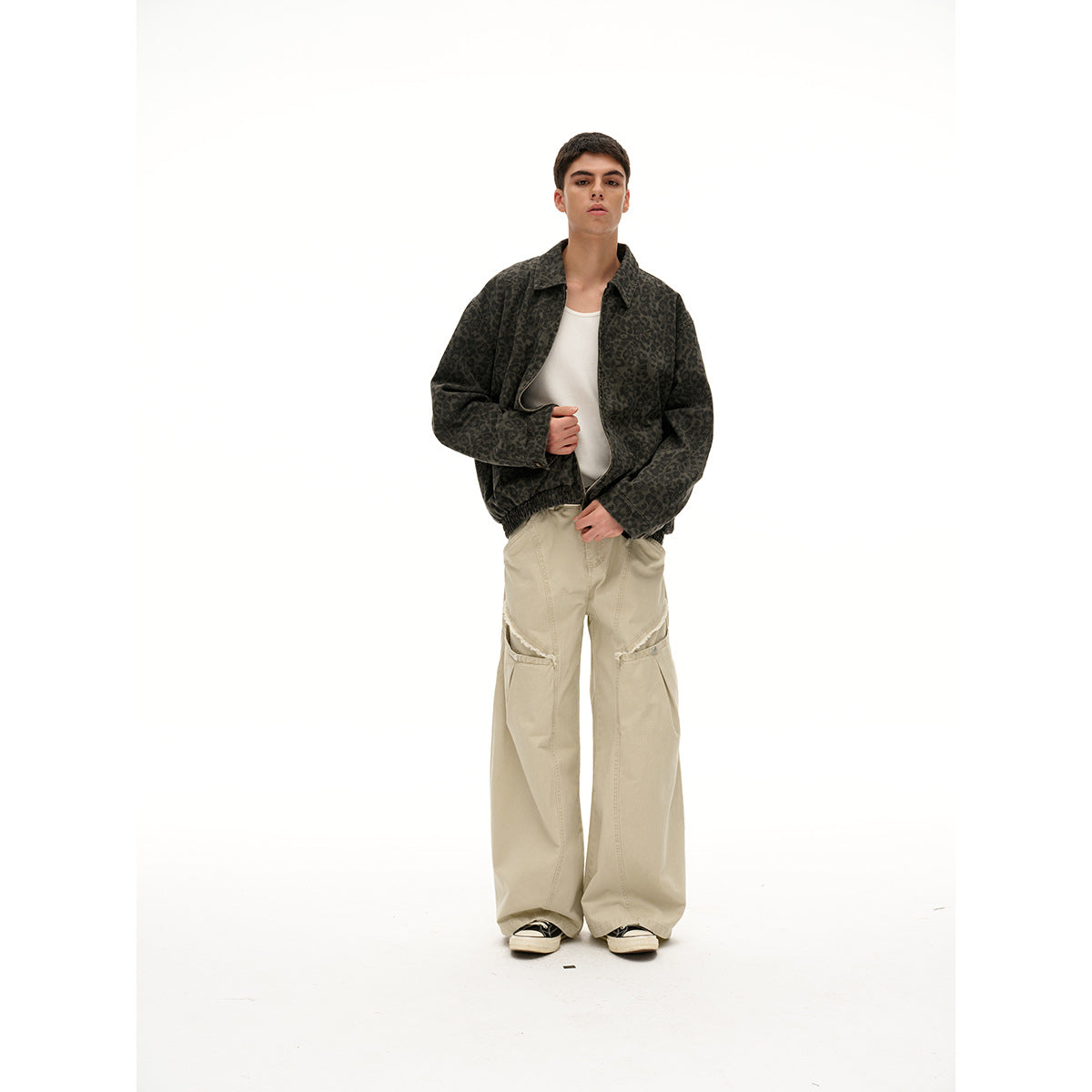 Unisex Lightly quilted Boxy jacket in denim look with tonal leopard print and elastic hem Chichicherry