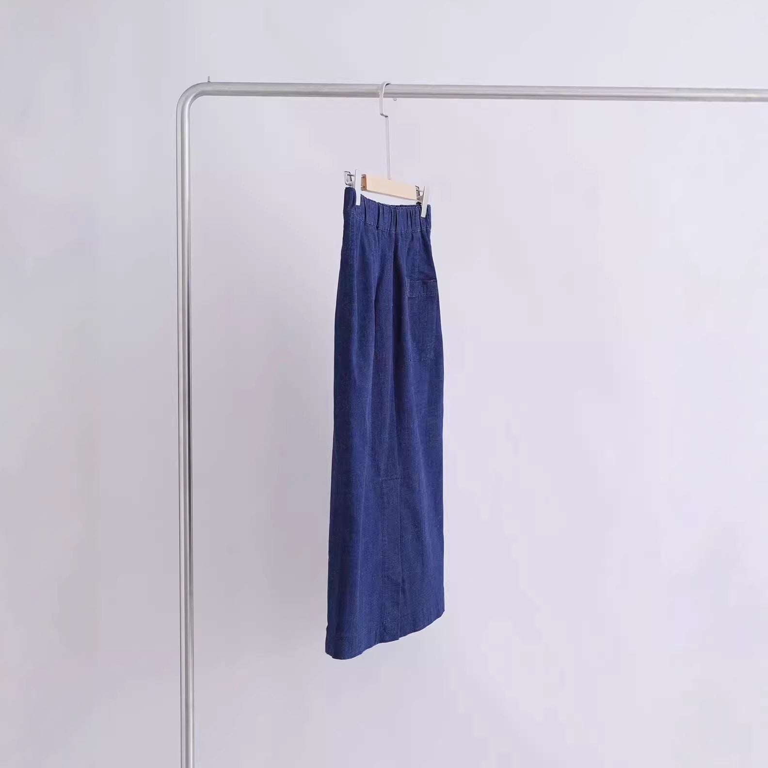 Women Elegant Cut Midi Skirt Chichicherry