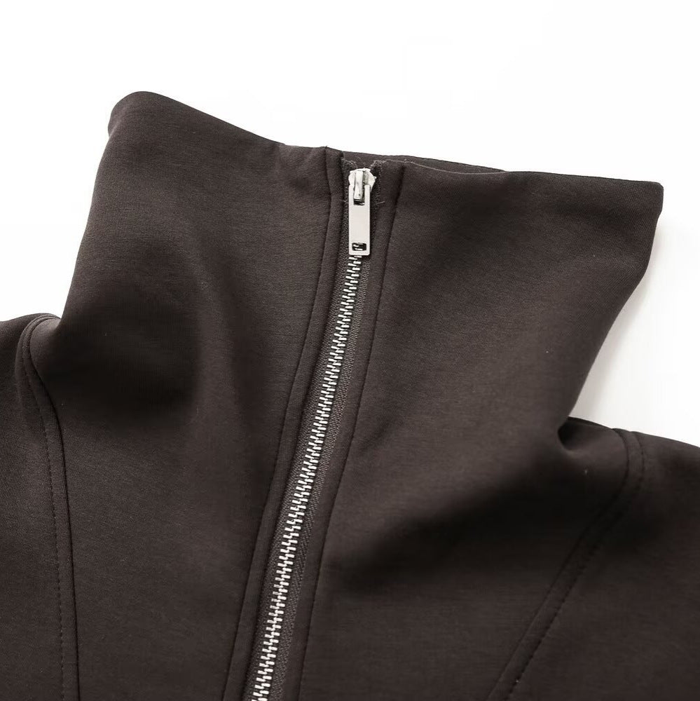Women's oversized sweatshirt with high stand-up collar and half zip Chichicherry