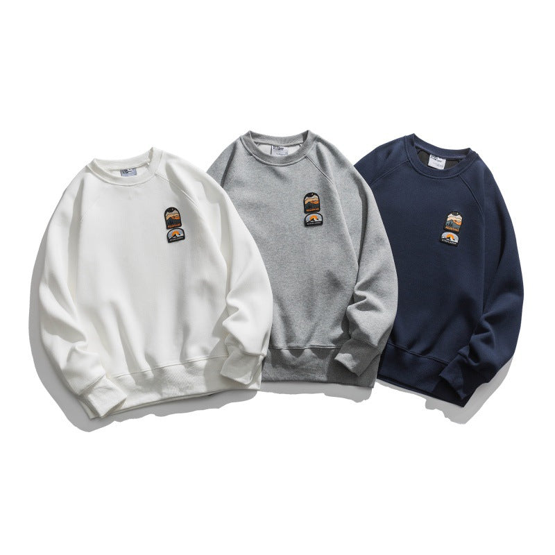 Unisex Oversize Sweatshirt with raglan sleeves and mountain patch Chichicherry