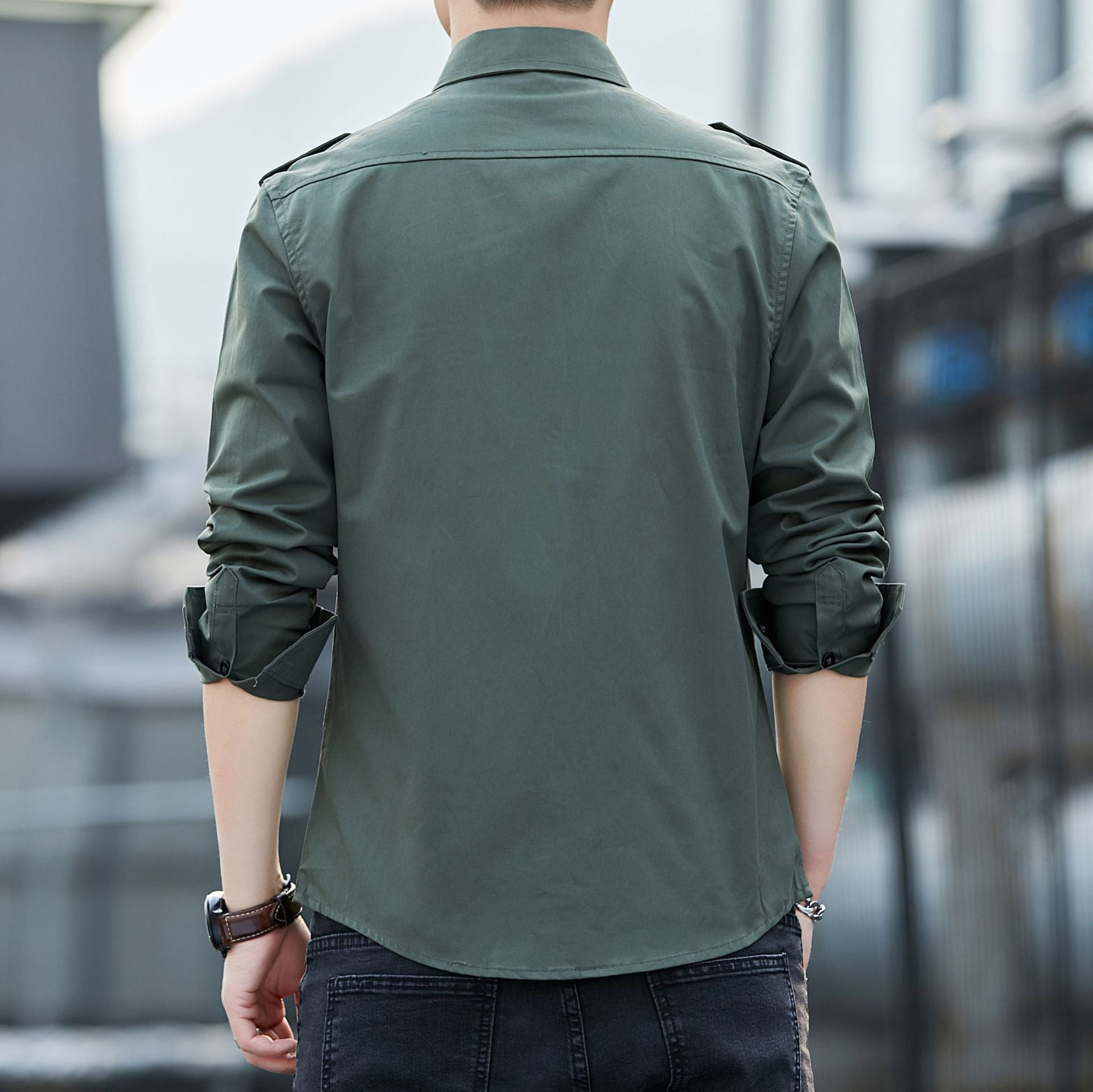 Men's casual utility overshirt made of cotton blend with shoulder patches and flap pockets Chichicherry