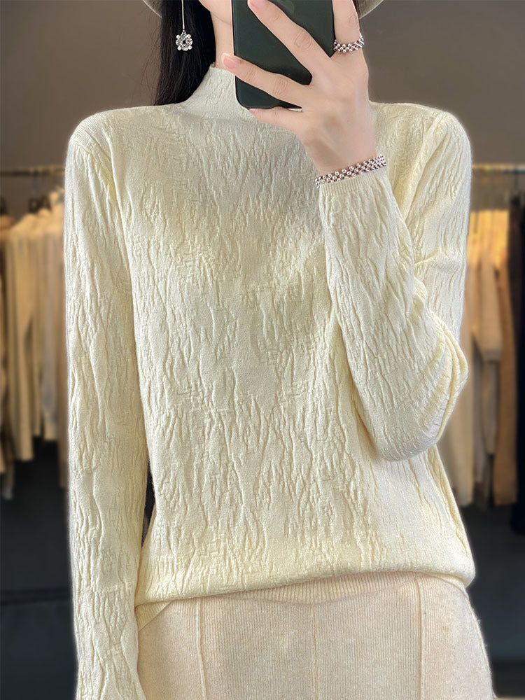 Women's Structured Fine Knit Sweater with Short Stand-Up Collar and Crinkle Look Chichicherry