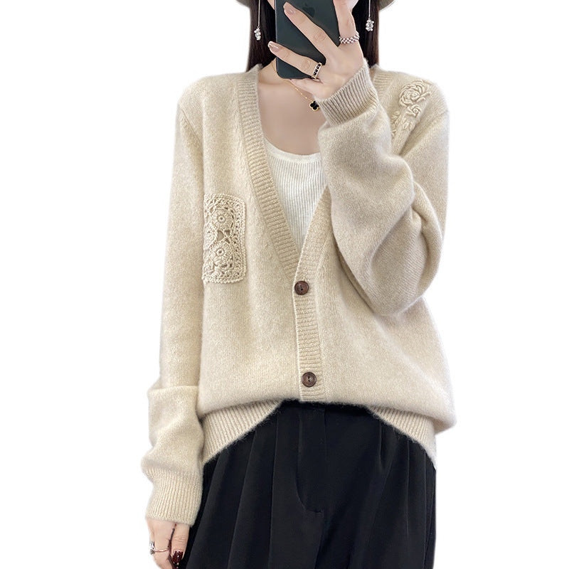 Women's Two-Piece Fine Knit Set with Knit Cardigan and Top as well as Crocheted Flower Appliqués Chichicherry