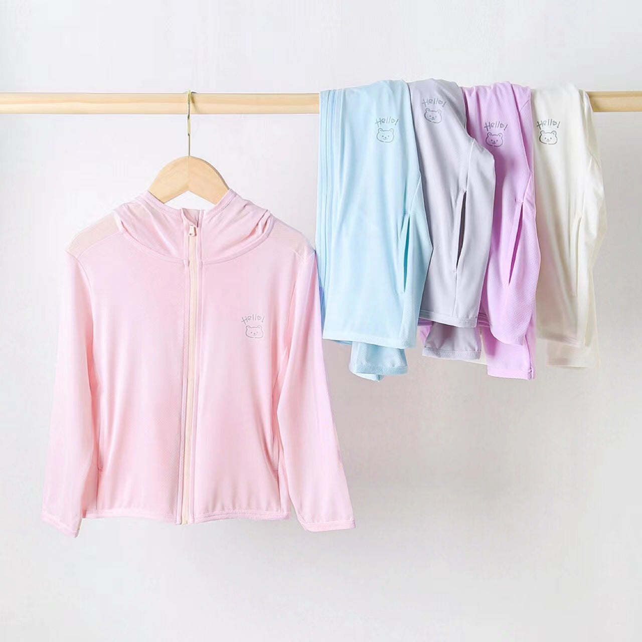 Women's sporty hoodie jacket with light UV protection Chichicherry