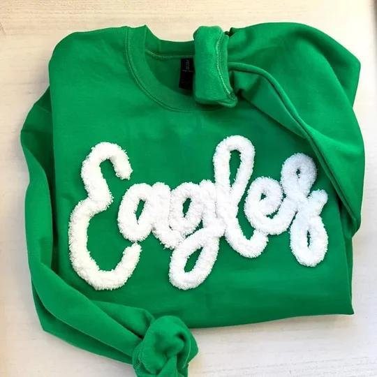 Women’s Round Neck Sweatshirt with Chenille Lettering and Oversized Cut Chichicherry