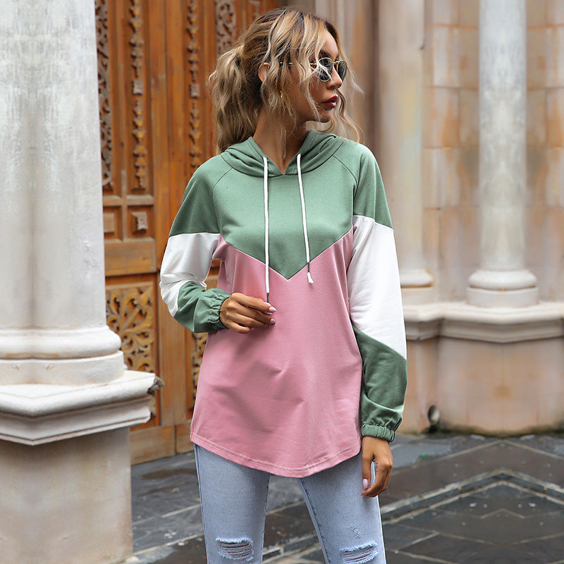 Women's Oversize Hooded Sweatshirt with Raglan Sleeves and Rounded Hem Chichicherry