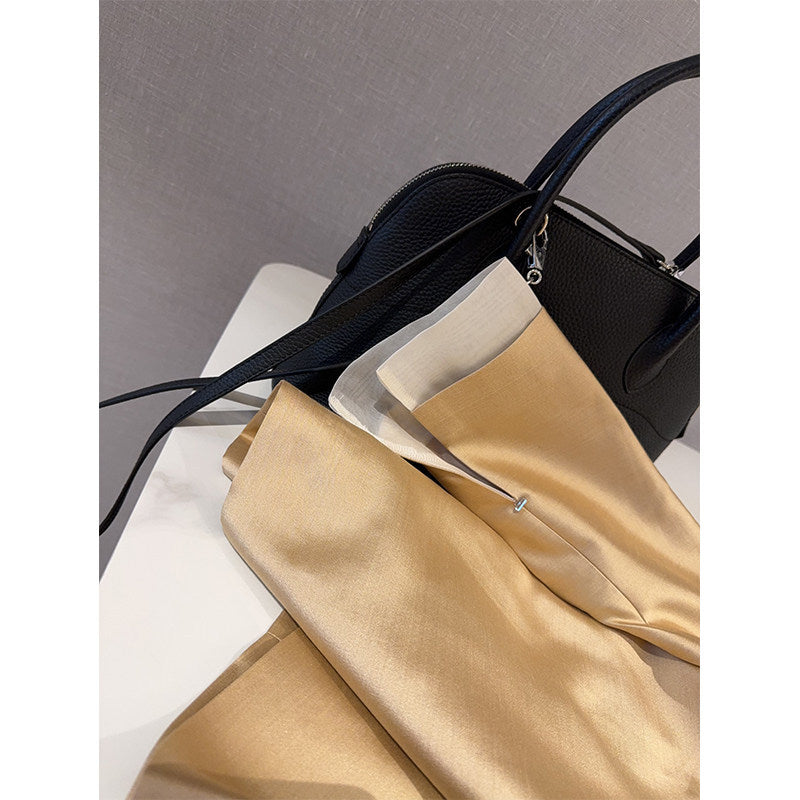Women Elegant blouse made of high-quality fabric with exclusive cut Chichicherry