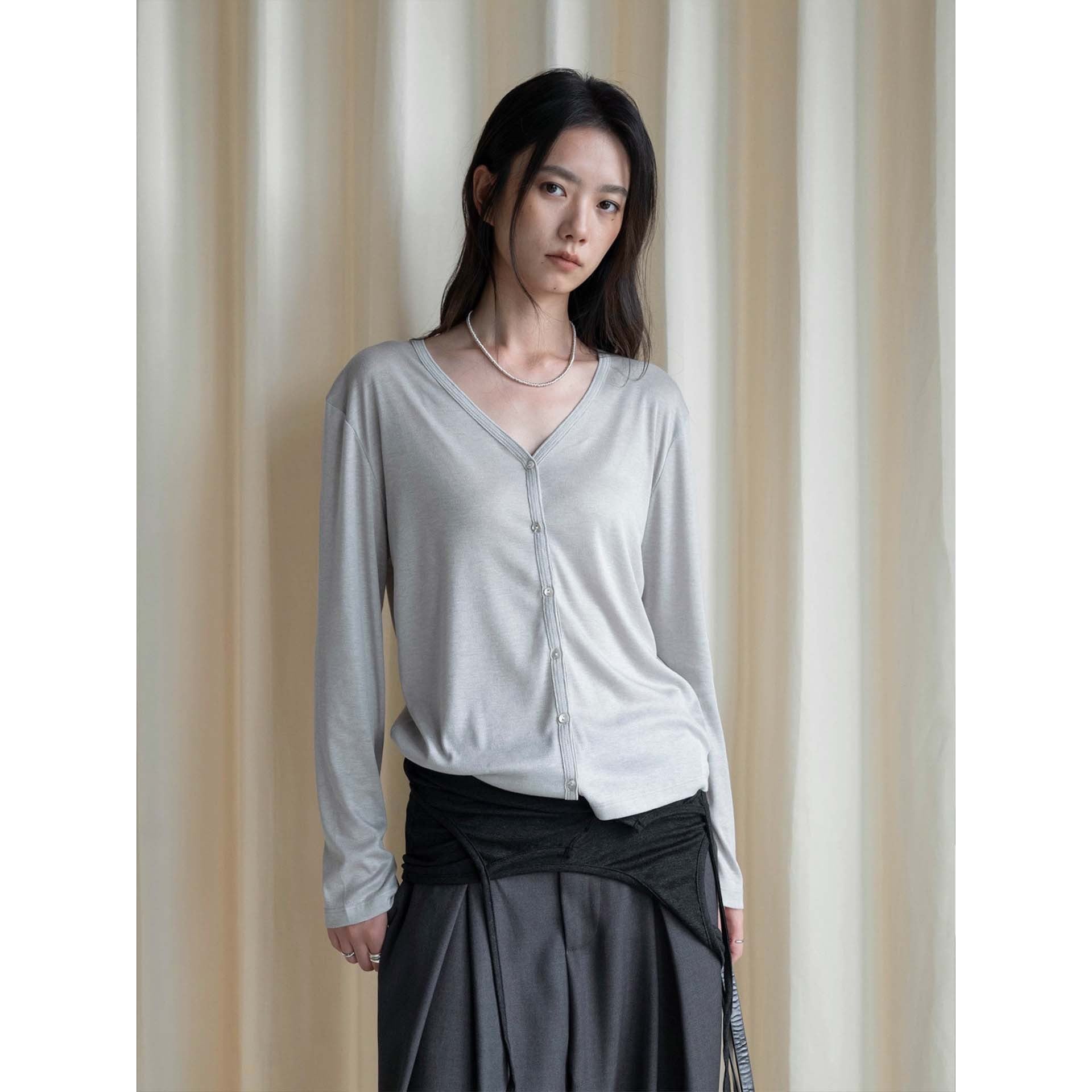 Women's Lightweight Viscose Fine Knit Cardigan with Buttonless Closure and Relaxed Fit Chichicherry