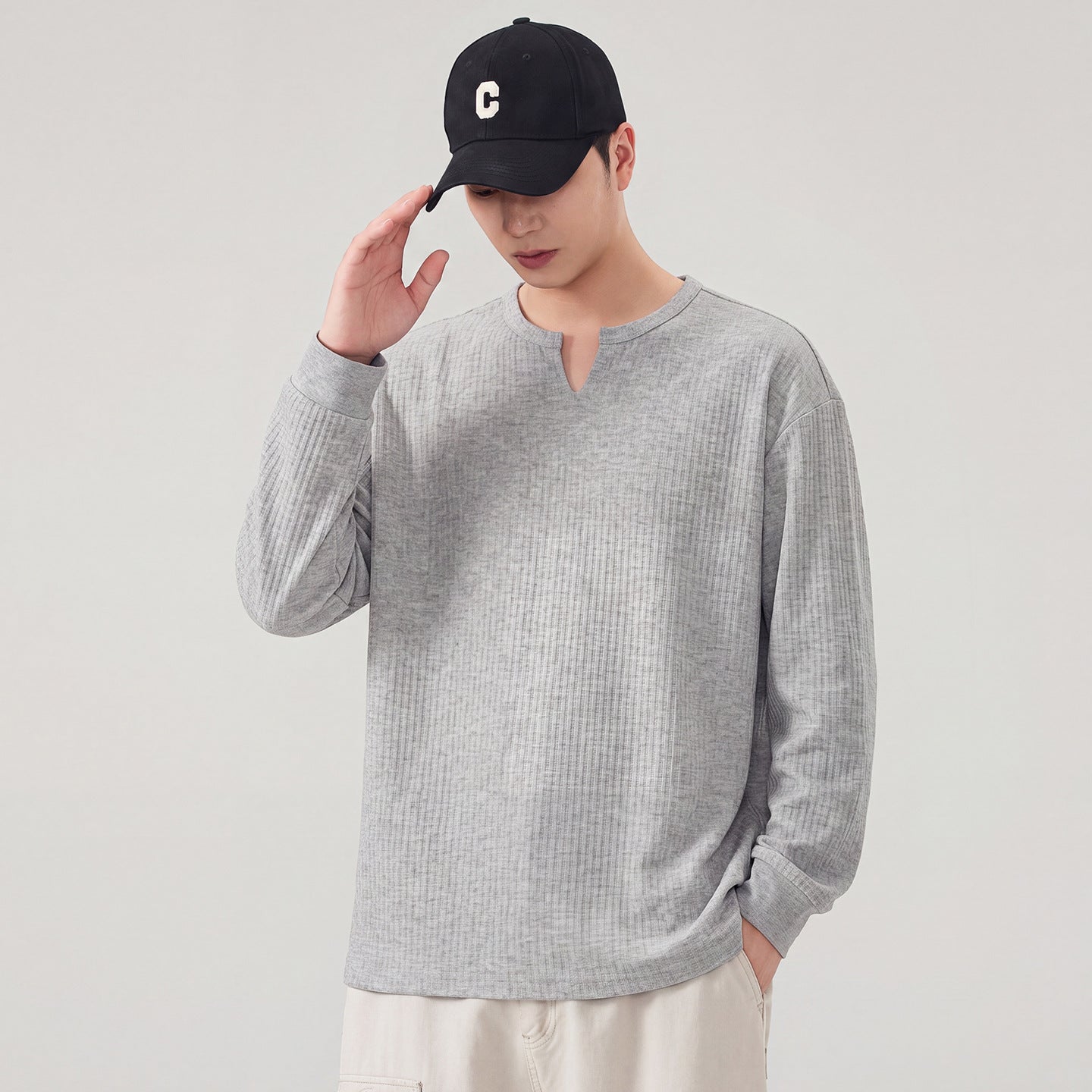 Men's Loose Long Sleeve Shirt with V-Notch Collar and Textured Cotton Blend Chichicherry