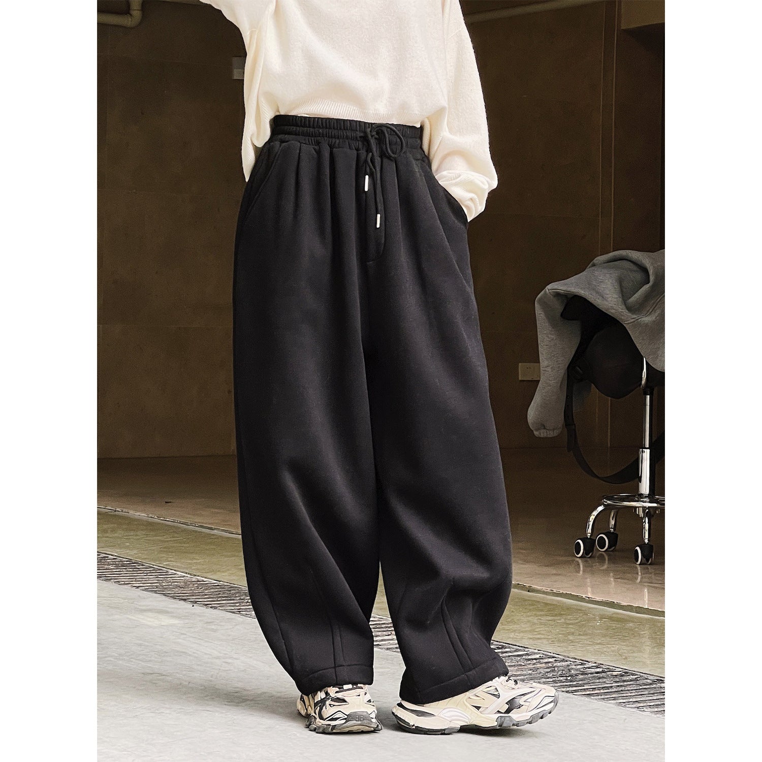 Women's Oversized Hooded Jacket with Zip and Teddy Lining Chichicherry