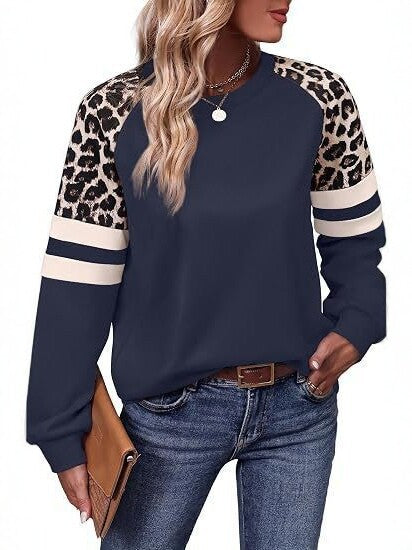 Women’s sweatshirt with raglan sleeves, leopard print and contrast stripes Chichicherry