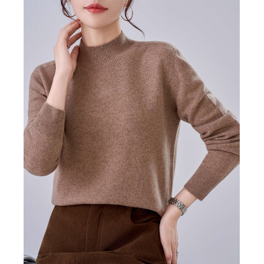 Women's fine knit roll neck with slightly tailored fit and ribbed cuffs Chichicherry