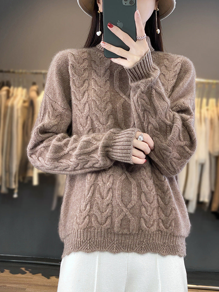 Women's Oversized Cable Knit Sweater with Mohair Look and Ribbed Cuffs Chichicherry