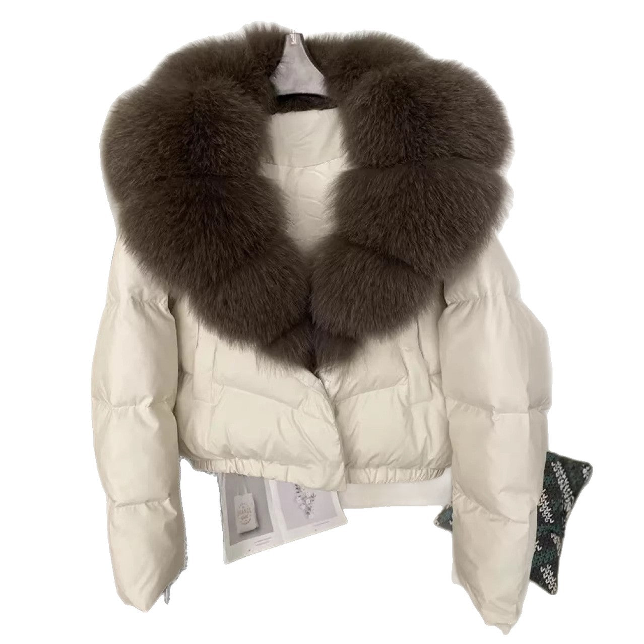 Women's short cut boxy puffer jacket with extra large faux fur collar and shape-stable hem Chichicherry