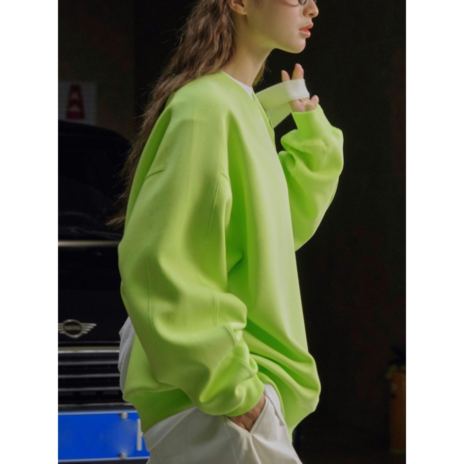 Women's Relaxed Sweat Pullover with Reinforced Crew Neck and Cotton Fleece Chichicherry
