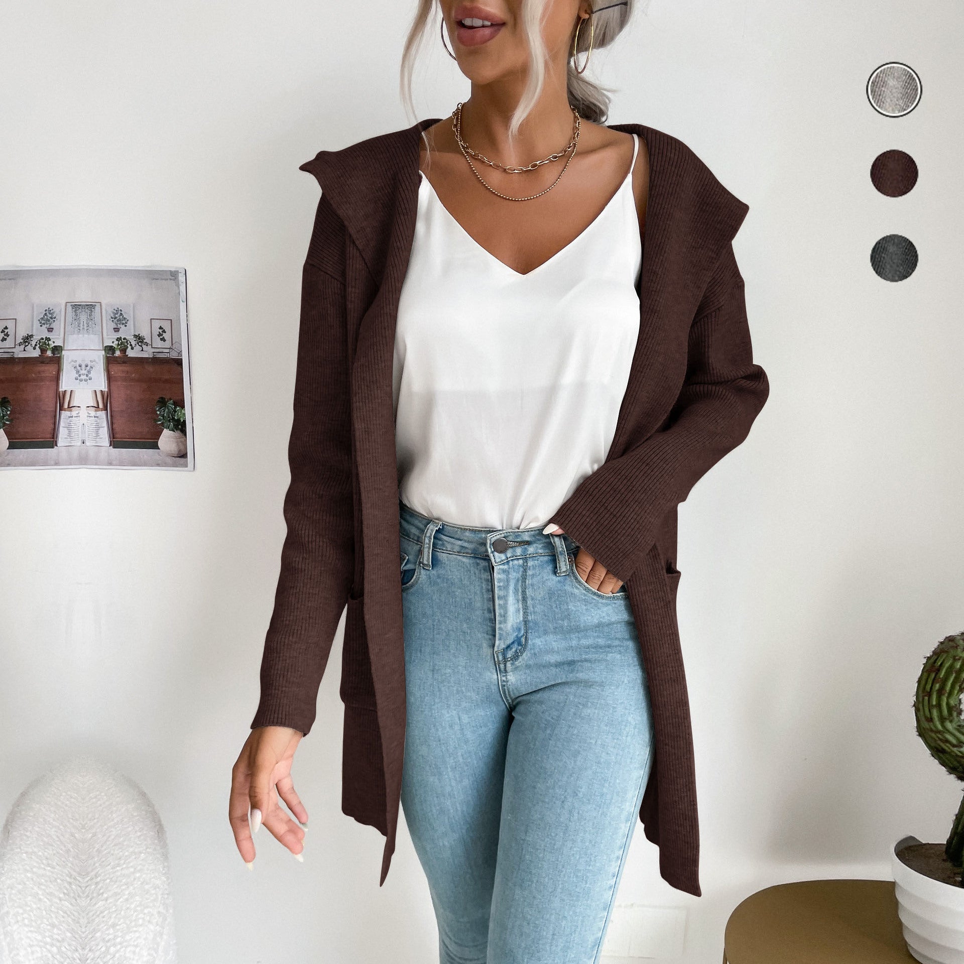 Women's longer ribbed cocoon cardigan made of lightweight fine knit with patch pockets Chichicherry