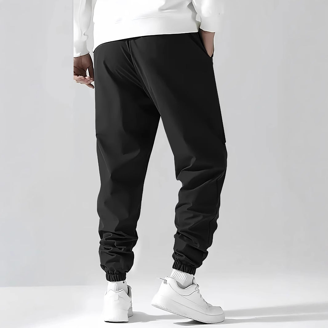 Men's cargo jogging pants with elastic waistband, cargo pockets & drawstring Chichicherry