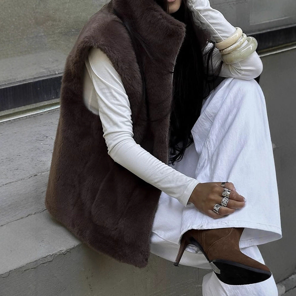 Women’s Sleeveless Faux Fur Vest with Stand-up Collar, Zipper, and Boxy Cropped Cut Chichicherry