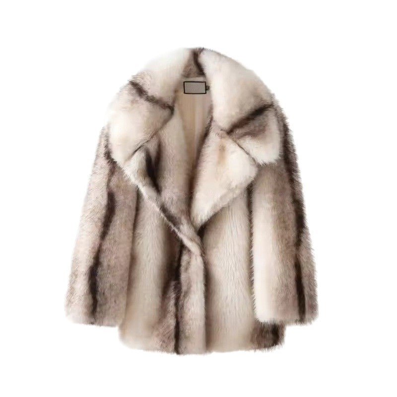 Women's Short Boxy Faux Fur Coat with Wide Shawl Collar and Luxurious High-Pile Texture Chichicherry