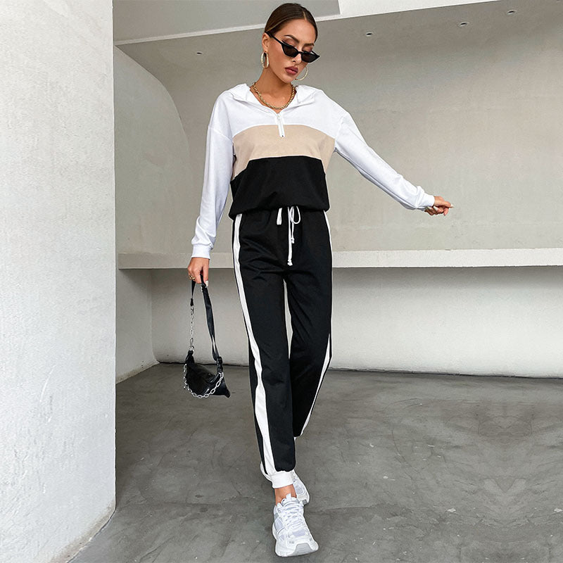 Ladies' Sportive Jogging Set with Hood, Drawstring Pants & Side Stripes Chichicherry