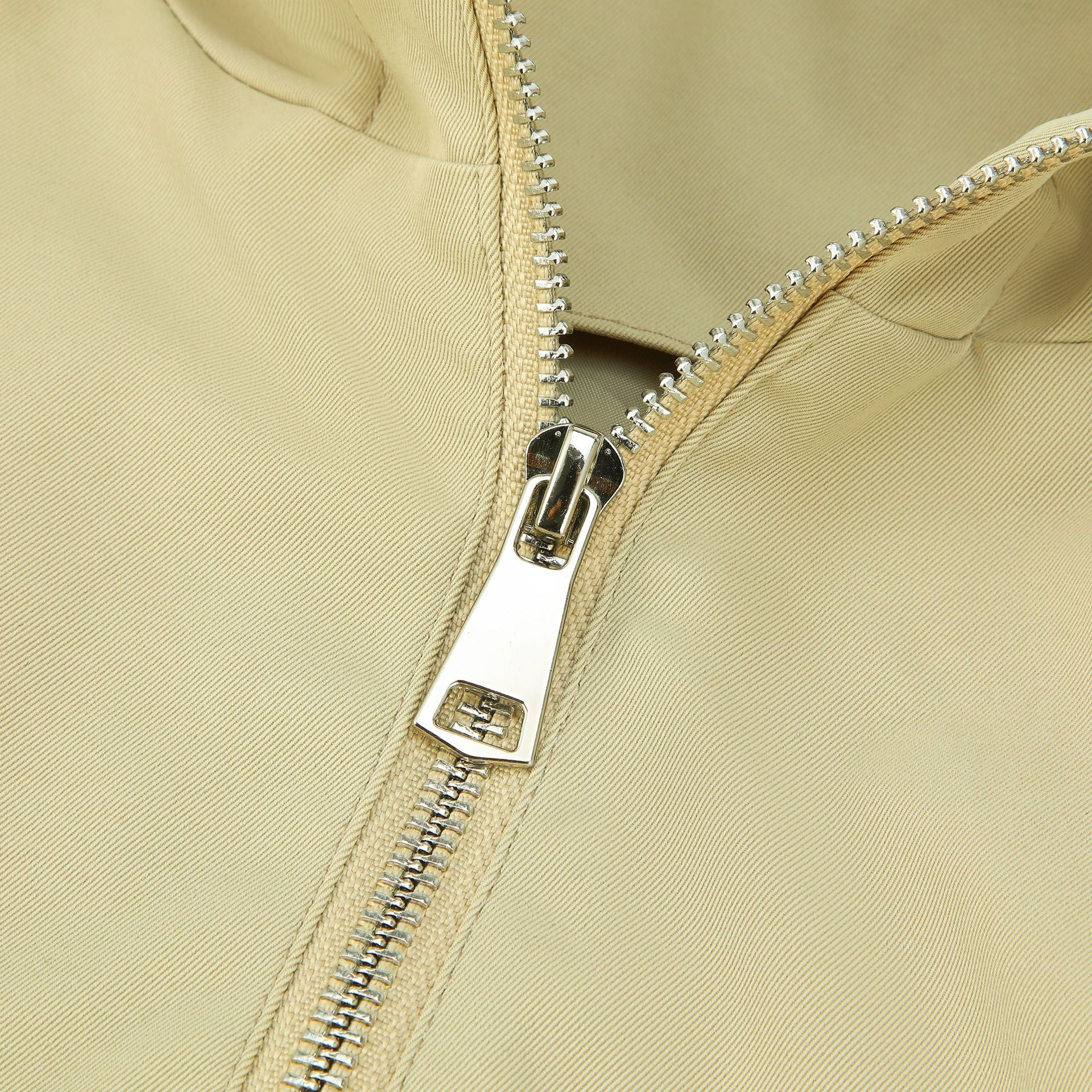 Women's hooded bomber jacket with gathered hem and side pockets Chichicherry
