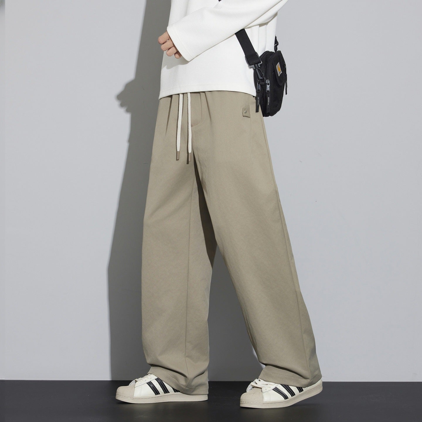 Men's Wide Relaxed-Fit Fabric Trousers with Drawstring & Crease Chichicherry