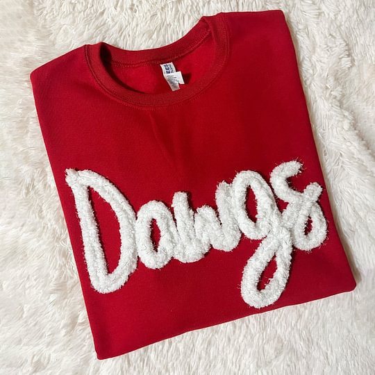 Women’s Round Neck Sweatshirt with Chenille Lettering and Oversized Cut Chichicherry