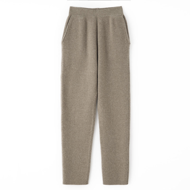 Women's Cashmere-Optic Knit Pants with Elastic Waistband, Tapered Silhouette and Side Pockets Chichicherry