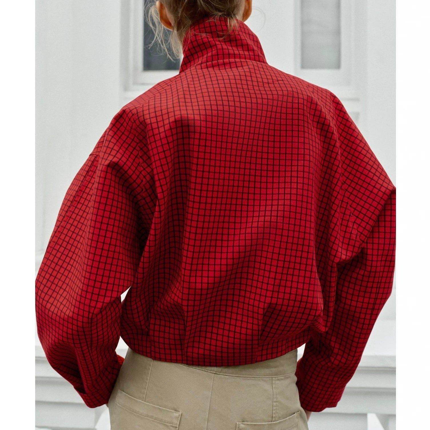 Women's short-cut boxy blouson with stand-up collar, check pattern and zipper Chichicherry